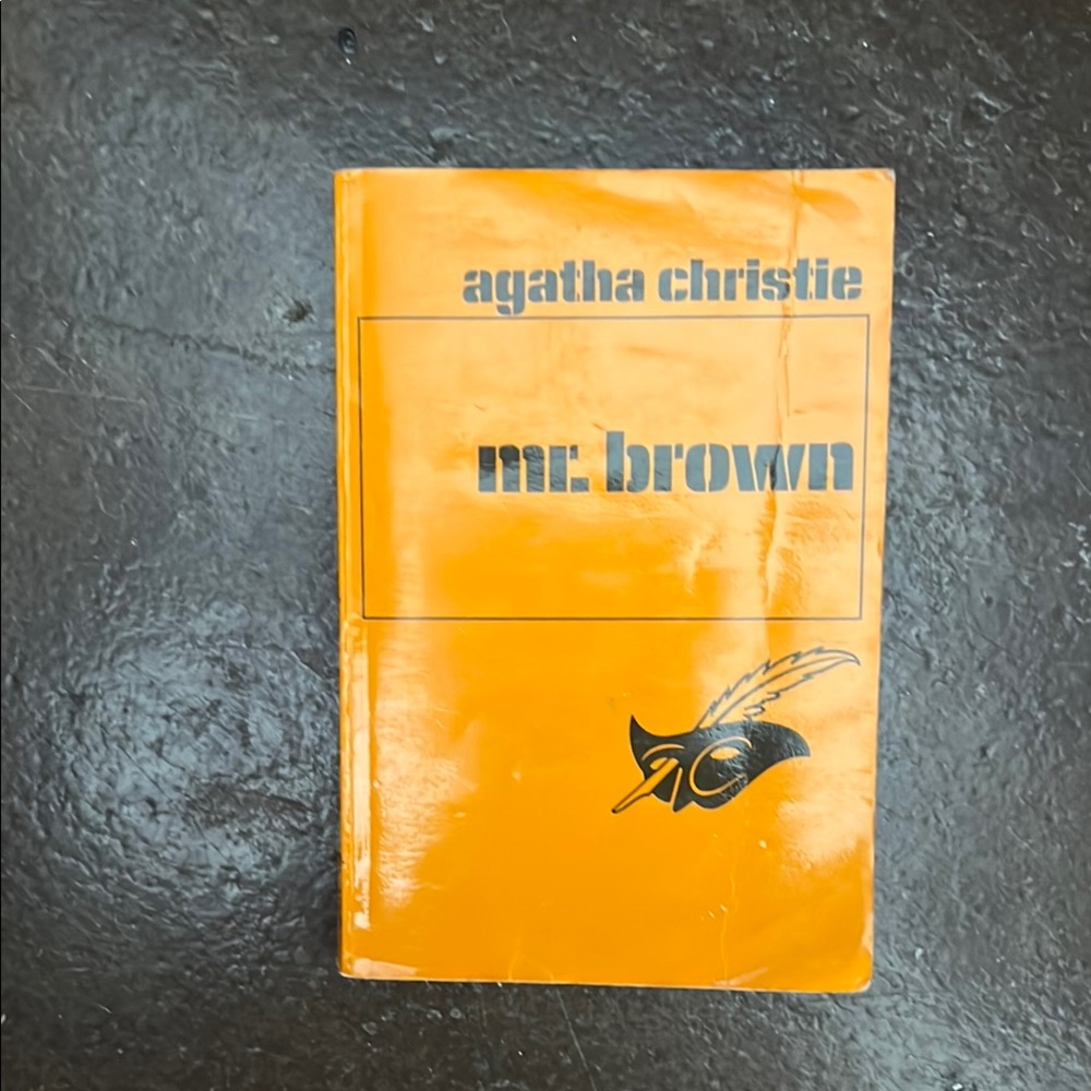 Agatha Christie 'Mr. Brown' Book Français livre